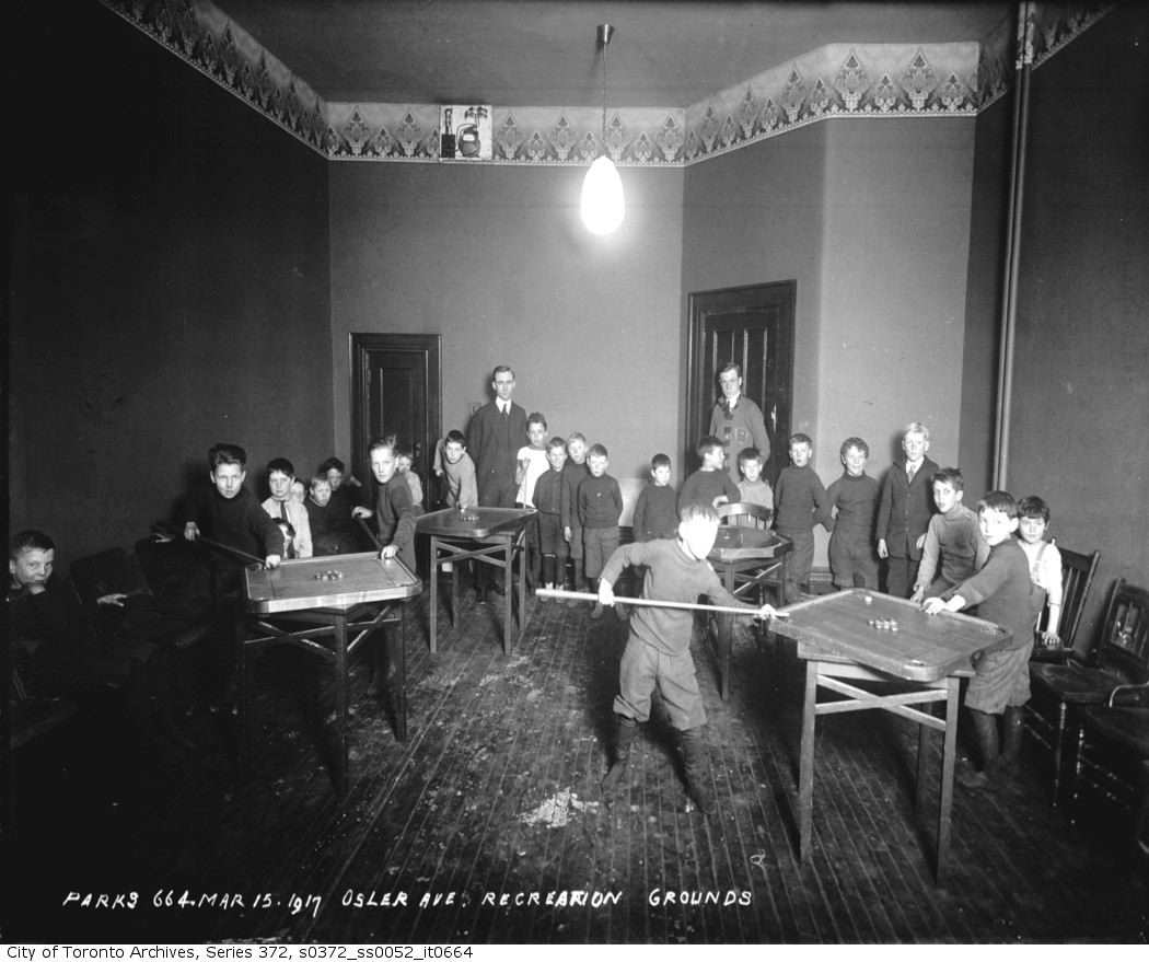 OneGalsToronto's tweet photo. Join me for the history of Toronto's billiard halls https://t.co/iw5hIObXKD #poolhalls #billiards https://t.co/UHLXDvU33Z