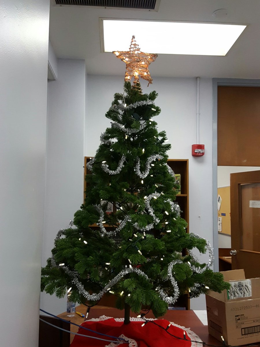 TartanLibrary's tweet photo. Making ornaments for the Library tree! https://t.co/uZgaSPRgZr