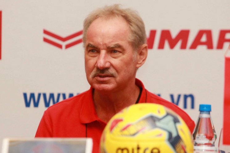 Sport_Satu's tweet photo. Alfred Riedl Berharap Pelatih Vietnam Tidak Dipecat https://t.co/Cw90wkE6uM https://t.co/Q8b8qTKMW8