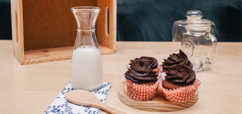 Cupcakes and Fingernails - Part 9

Her plans fell apart soon after she woke up around three in the afternoon

imagecurve.com/cupcakes-finge…

#epub