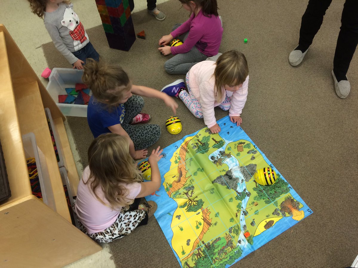ecegina's tweet image. @DSBN Coding in kindergarten Glynn A Green #beebots #kinderscancode