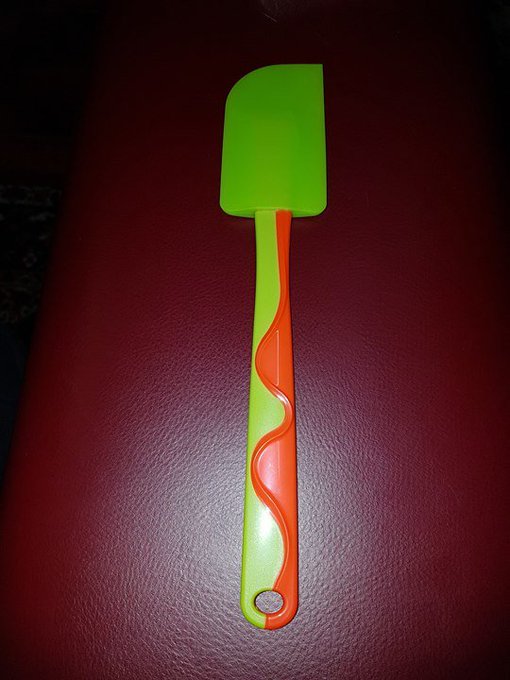 Ikea... E anche questa va a finire nella valigia de "che strumento suoni?" 😂😂 https://t.co/FRmScr5fF