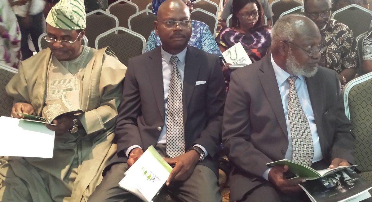 akoredetaiwo_ta's tweet image. When we give, we all can live.  So I want to give! #step2016 #lagosgives #every1ap
@davechidozie @IbroOla @otugeme