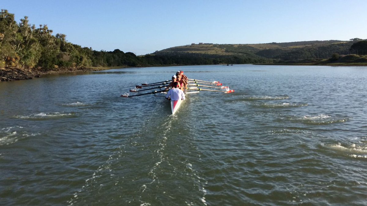 KingEdVIISchool's tweet photo. #RedRowing #BoatRace2016 @KingEdVIISchool 1st 8 putting in the hard yards! @tr3v0r123 @edgoodier https://t.co/9znbo5kvjL
