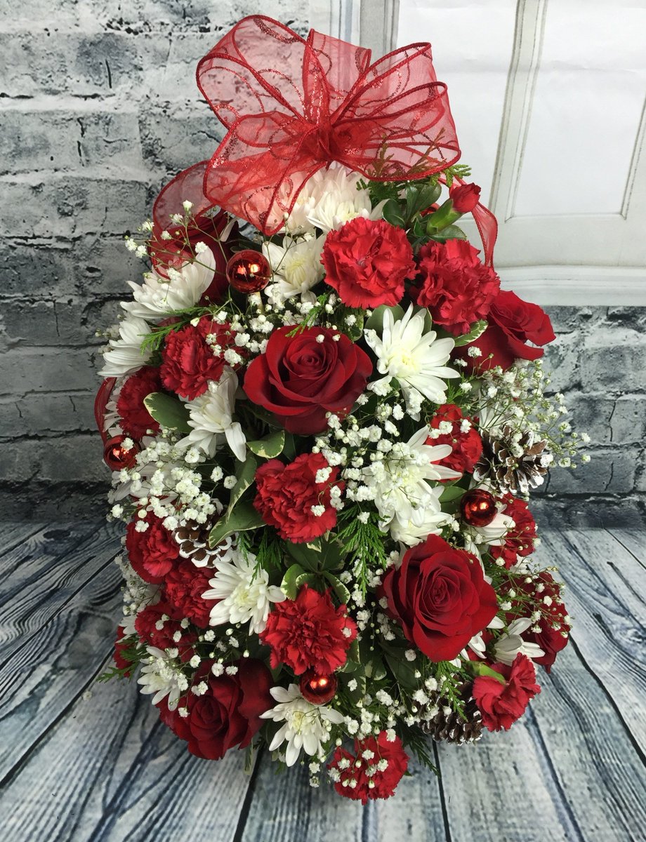 SicolasFlorist's tweet photo. 19 days until Christmas! Go online and order your holiday arrangement at https://t.co/vmSh8g3MJ4! https://t.co/3lPmVZ5qjn