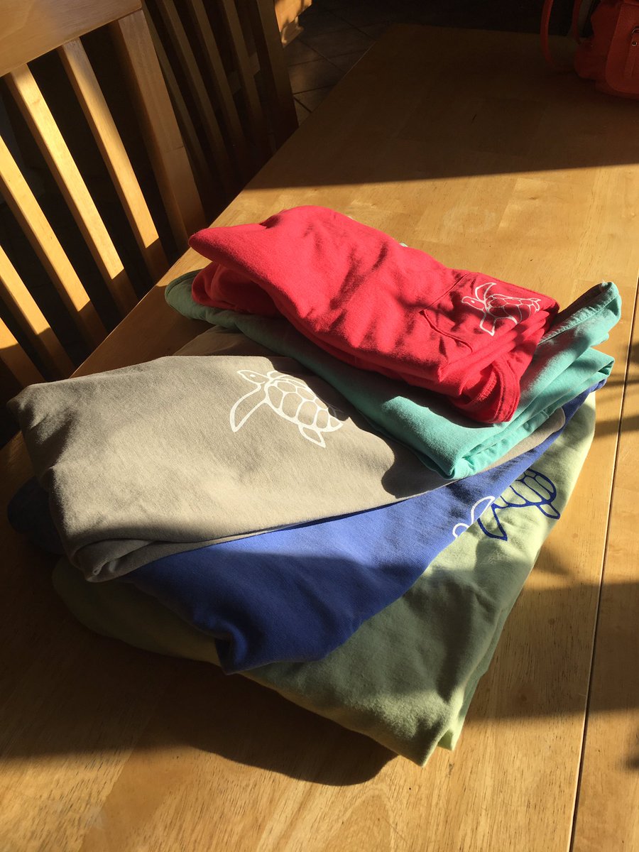 redheadmayniacc's tweet photo. Gotta get lots of @MakaiClothingCo for the Christmas gifts πππΌ #findyourgoodlife https://t.co/4gm5TDF0pH