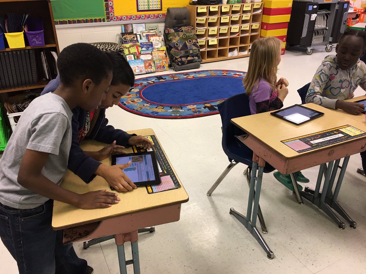 AishaSmith20022's tweet photo. Coding, Coding, Coding #gvrox #bghoc #BGBEARS #csd4edu https://t.co/ekjItNGhqS