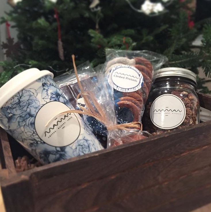 Give the gift of <a href="/mamantoronto/">Maman Toronto</a> this holiday season! Their holiday crates and special gifts are now available!