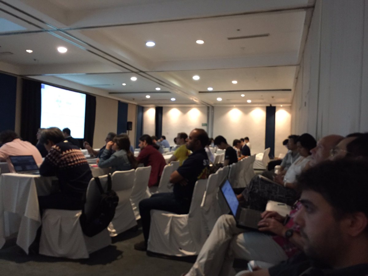 mm_luqman's tweet photo. @L3i_LaRochelle @UnivLaRochelle #icpr2016
Bao presenting his work on PSRIF image descriptor during ICPR 2016 https://t.co/v7LXwNZq9L