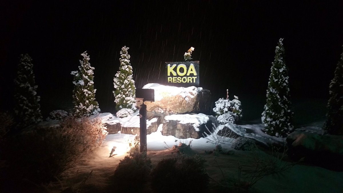 ❄️Walkin' in a Winter Wonderland❄️ #koa #winter #snowfall