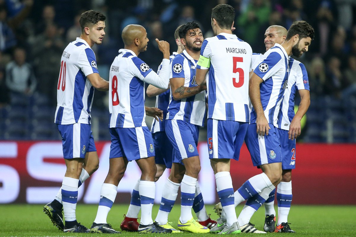 FCPorto's tweet photo. .@chuycorona "Vínhamos para este jogo com a mentalidade de vencer, jogar bem e marcar golos."
#FCPorto #UCL #FCPLCFC https://t.co/orEZDzfGD4