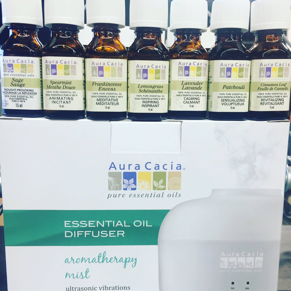 organicgarage's tweet photo. The perfect #StockingStuffer! @AuraCacia Essential Oils, more than 10 oils to choose from! #WeCutPrices #NotCorners https://t.co/pzy4E1sI35