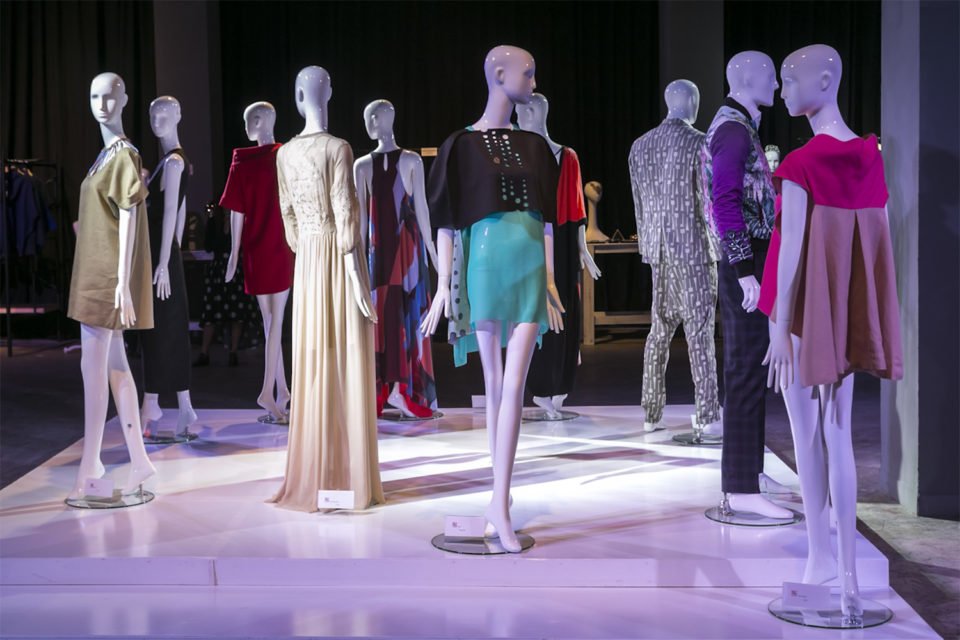 –@LATIN_TRENDS el mundo está volteando a Latinoamérica, por su propuesta, color, estética fresca, nueva y divertida  chmx.co/WLT2016