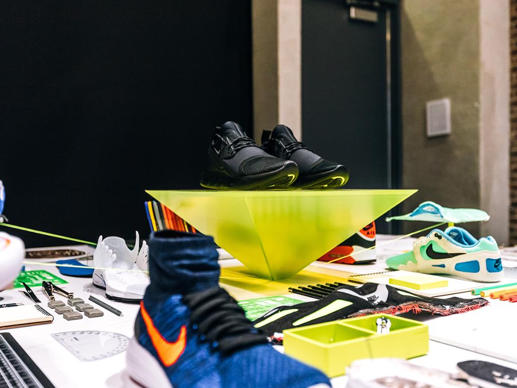 nike revolution 3 footlocker