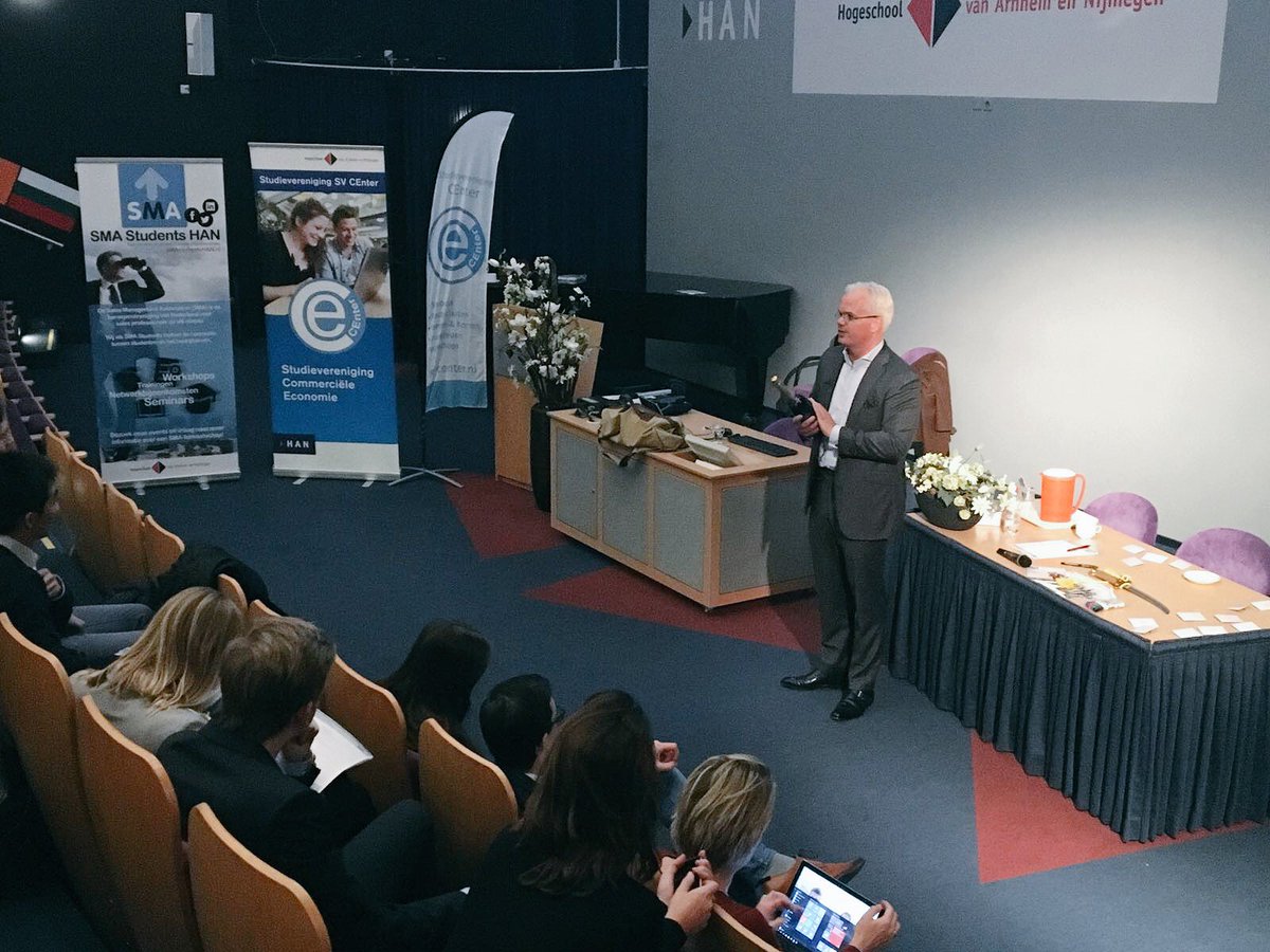 Vandaag het eerste event van dit schooljaar gedraaid! <a href="/HAN_opleidingCE/">HAN_CE</a> Het Carrière Event met sprekers van <a href="/NEXORBV/">NEXOR</a> &amp; <a href="/werkmandejong/">Werkmandejong</a> #Sales