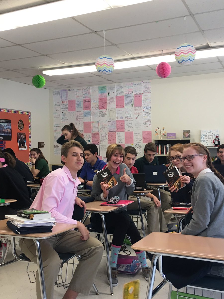 MsNieminski's tweet photo. Writing eulogies to celebrate characters in The Book Thief. @Markus_Zusak has succeeded in writing our favorite book! https://t.co/kGJAbswXqA