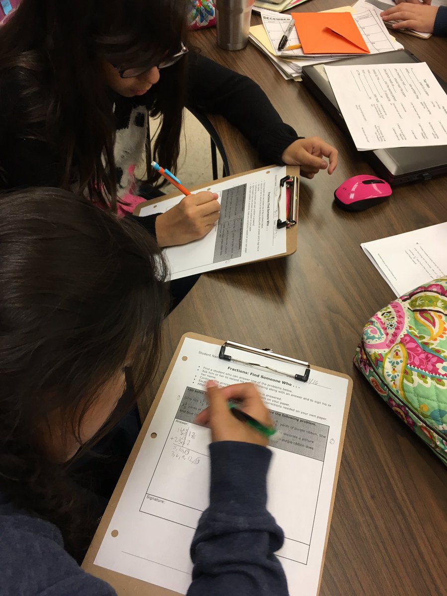 KParrTeach's tweet photo. Engaging Math #problemsolving #addingmixednumbers #subtractingmixednumbers @OHTMsAbelow @MsMayOHT @OakHillsTerrace #collaboration https://t.co/TQ20Ahn4aJ