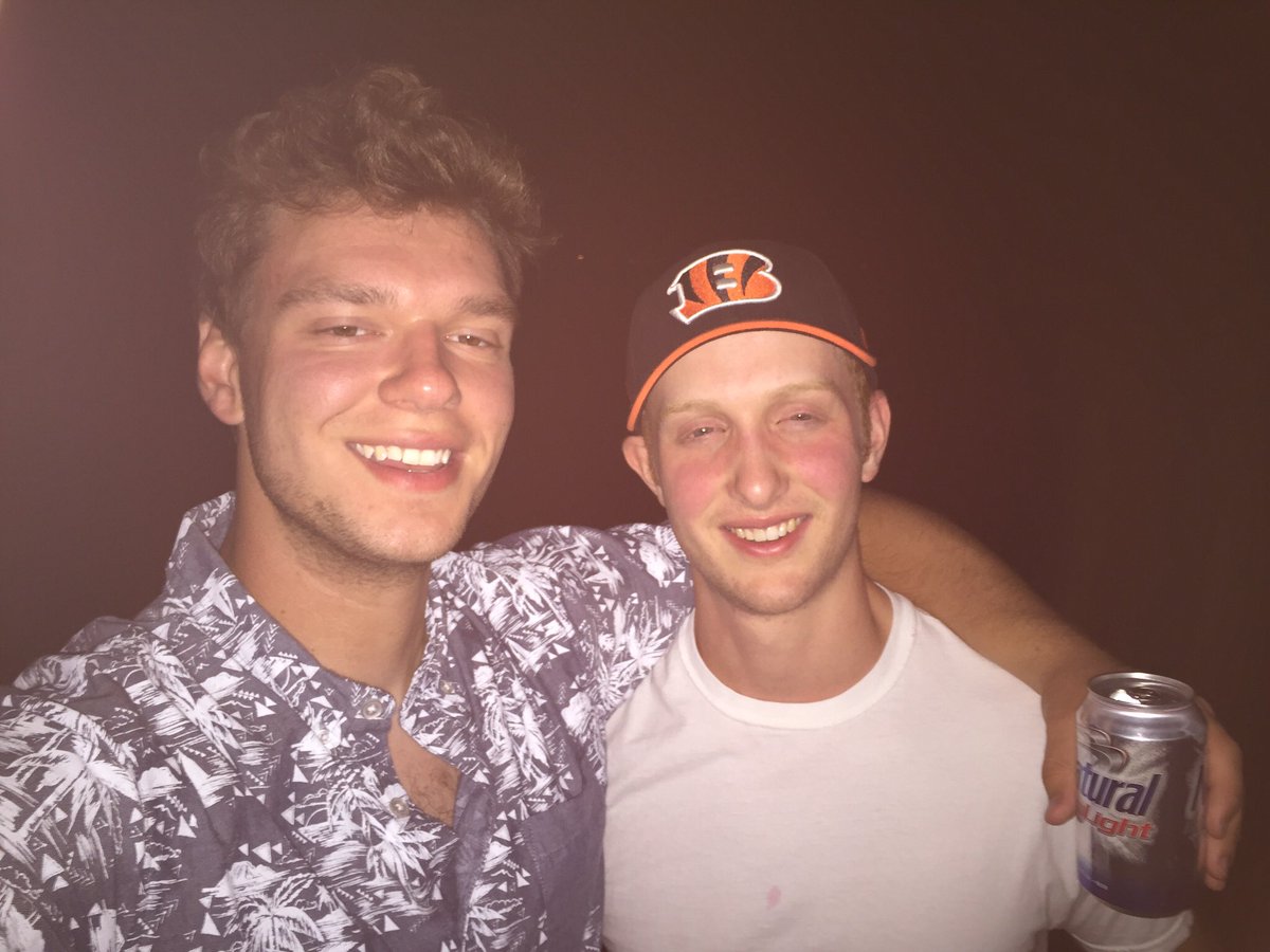 Hugegouge95's tweet photo. @dph1lly happy birthday Phil/will/bill/big Willy/Danny #neverdan https://t.co/wkakuLVSjP