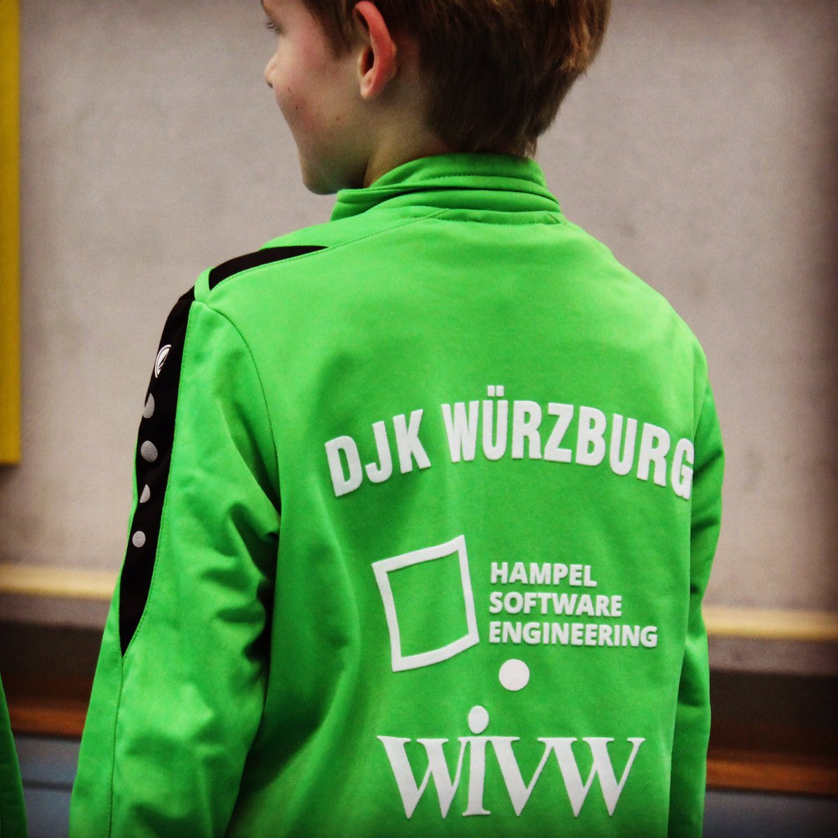 We are proud sponsors of the local U11 soccer team! Merry xmas, girls &amp; boys! #teamhampelsoft #nameofthegame #newtracksuits #djk #wuerzburg