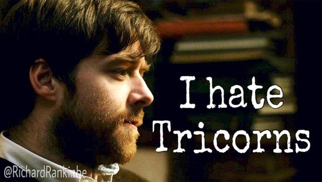 RichardRankinbe's tweet photo. #TeamBernard vs #TeamTricorn! 😘👊🏻💃🏻‼️
voting ends 9 dec 11am GMT👇🏼

@RadioTimes #FestiveFandoms
#FestiveFollicles

https://t.co/KwqkgWslaZ https://t.co/BN7B0HUwDE