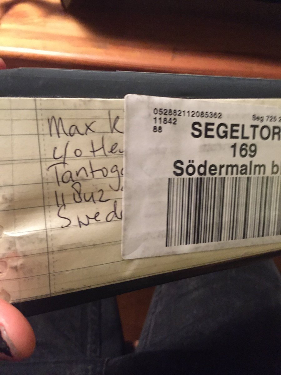 PRO424Official's tweet photo. @PostNL They found my package but somewhere along the along the travel someone smacked on a label like this, which made it hard to identify. https://t.co/d4VVnVBVqW