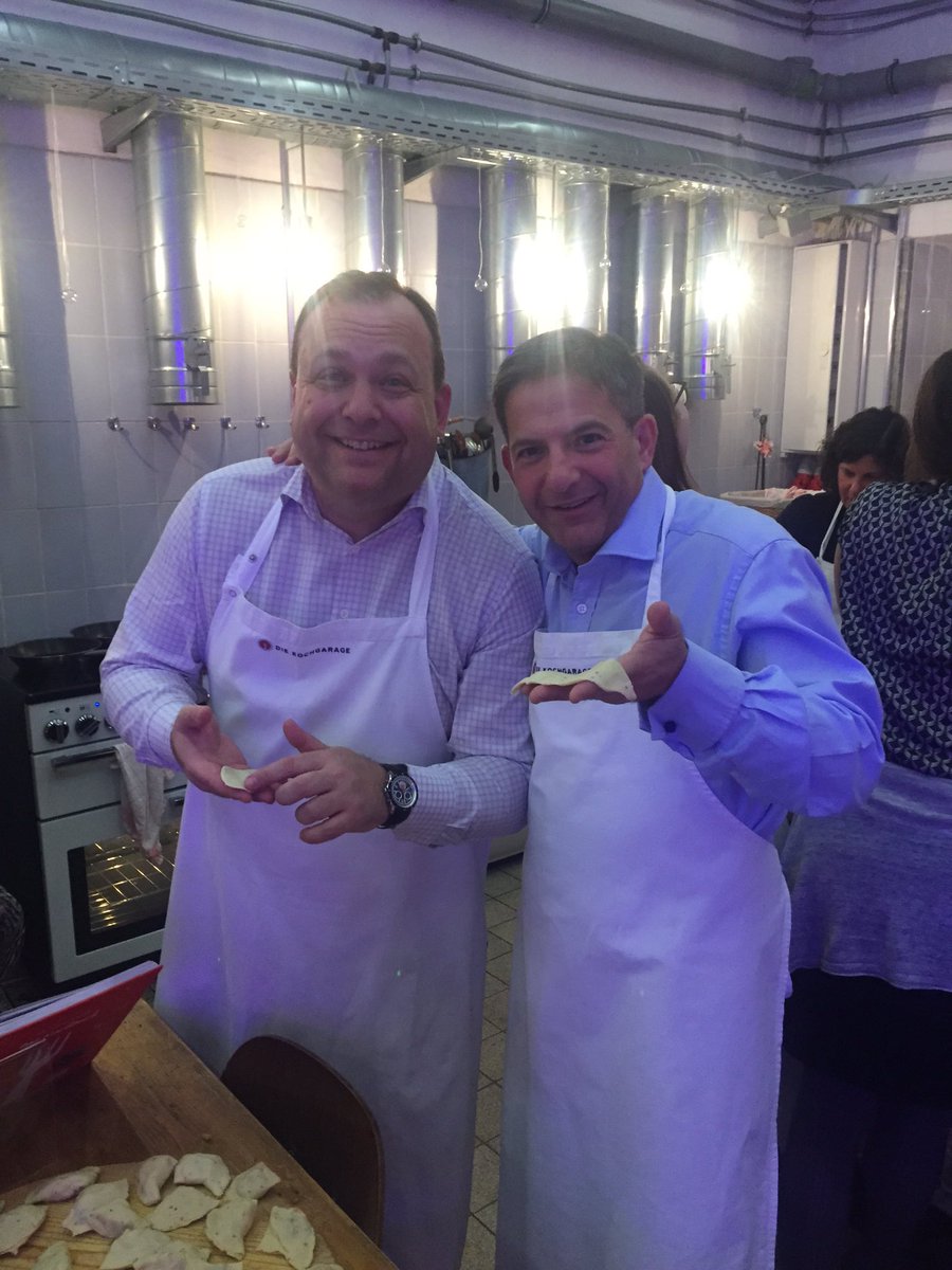 jenughetta's tweet photo. Cooking lesson at the global hr summit...would you eat this?!? #mrghrs2016 https://t.co/PWuEGHKLvZ