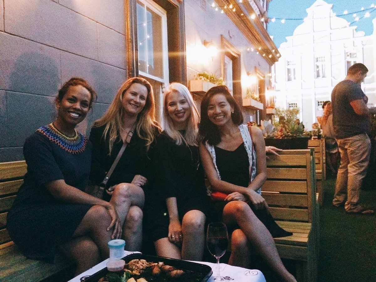 thetravelmanuel's tweet photo. Thanks @BoringCTChick for an epic night connecting content creators :) #OneUPBar #CTCC2016 https://t.co/tdToXnpfUX