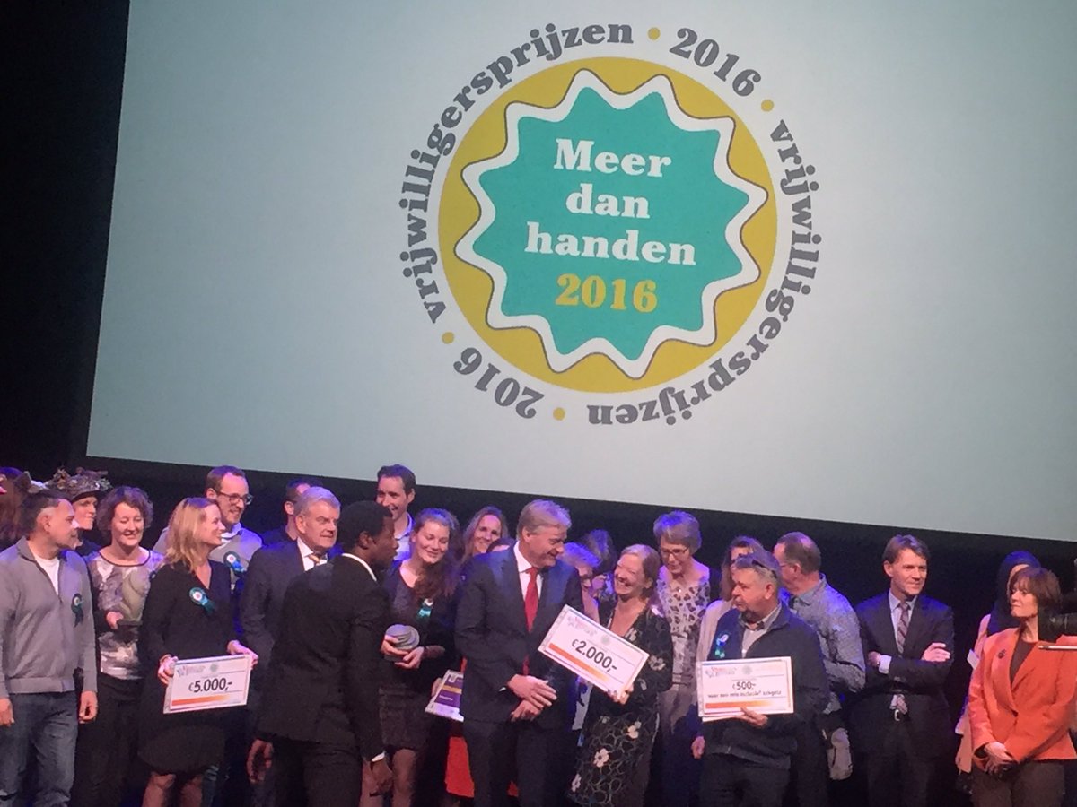 mjrijn's tweet photo. Zonder vrijwilligers geen Nederland. Talloze inzendingen maken één groot feest van vrijwilligers #MdH16 @meerdanhanden https://t.co/c6xqF4QaAY