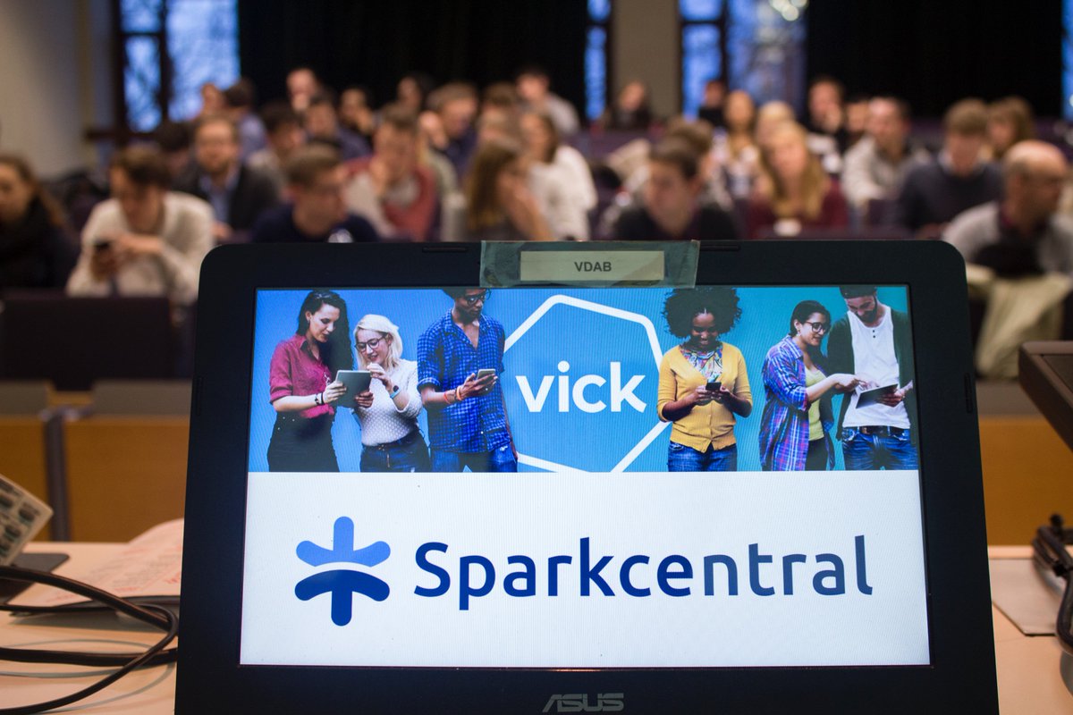 Vandaag op bezoek geweest in <a href="/ThomasMoreBE/">Thomas More-hogeschool</a> om uitleg te geven over wat Vick allemaal kan! <a href="/Sparkcentral/">Sparkcentral</a> #OpNaarJeJob