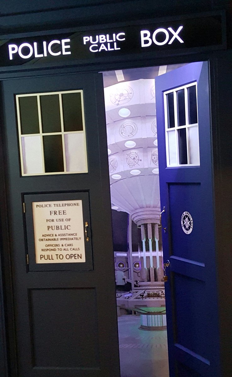 MineCartMayhem's tweet photo. @edwardrussell my year has been rather amazing too. I live my life as the 11th Doctor as many of you may know. #ilivehere 😉✌✌#myTARDIS https://t.co/6AAKFA2TcE