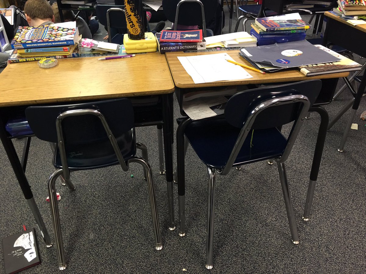 rlroll's tweet image. Great looking desks #stacksofbooks