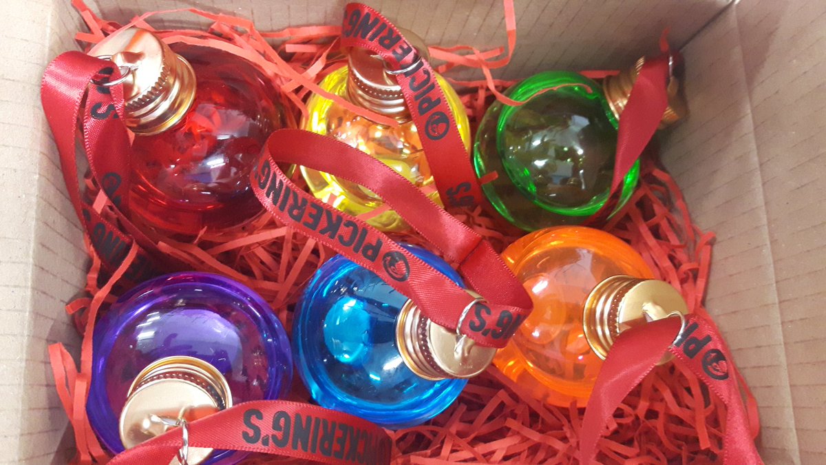 AlisonTyree0510's tweet photo. Need a tree now! Thank you!!! @pickeringsgin #BaubleMania #GinBaubles https://t.co/xszsOjI2iG