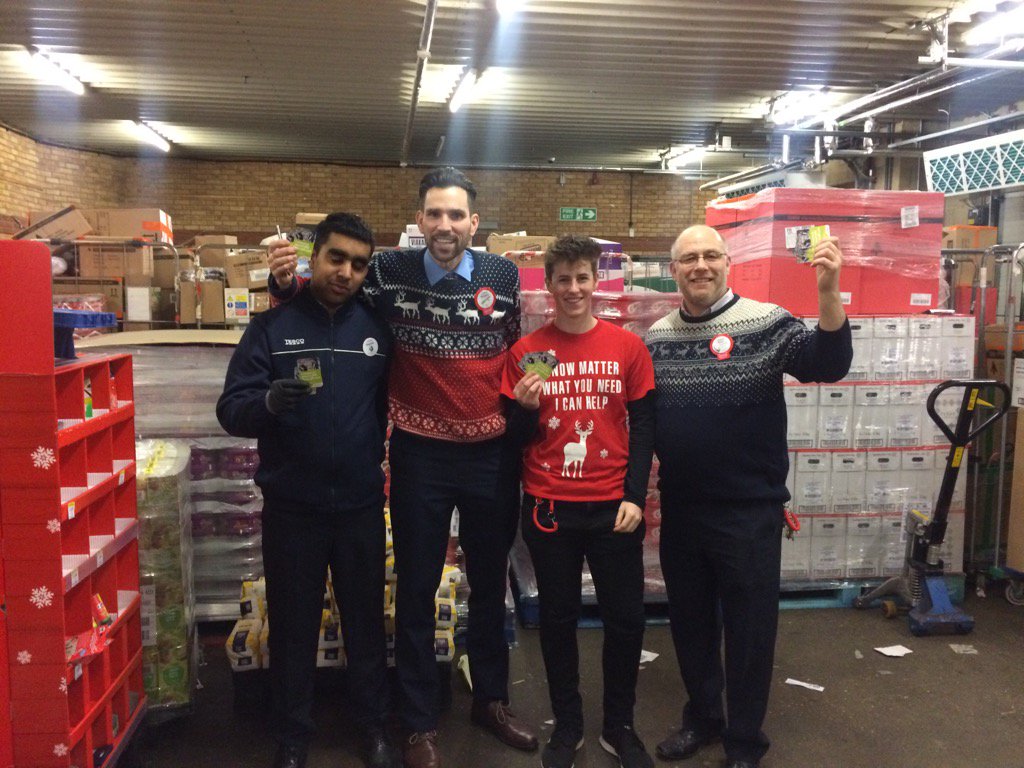 Tonight's Service huddle. Everyone has their tasks and their wow cards