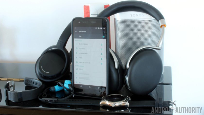 AndroidAuth's tweet image. #bluetooth 5 is finally here, bringing 4x the range and 2x the speed goo.gl/94oBLI