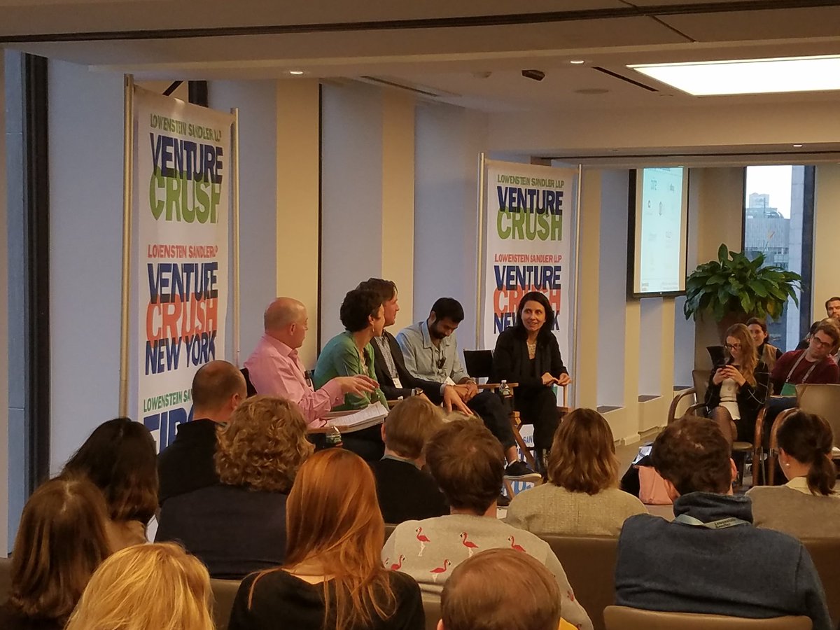 UpScored's tweet image. Awesome panelists in action at #FGVC!