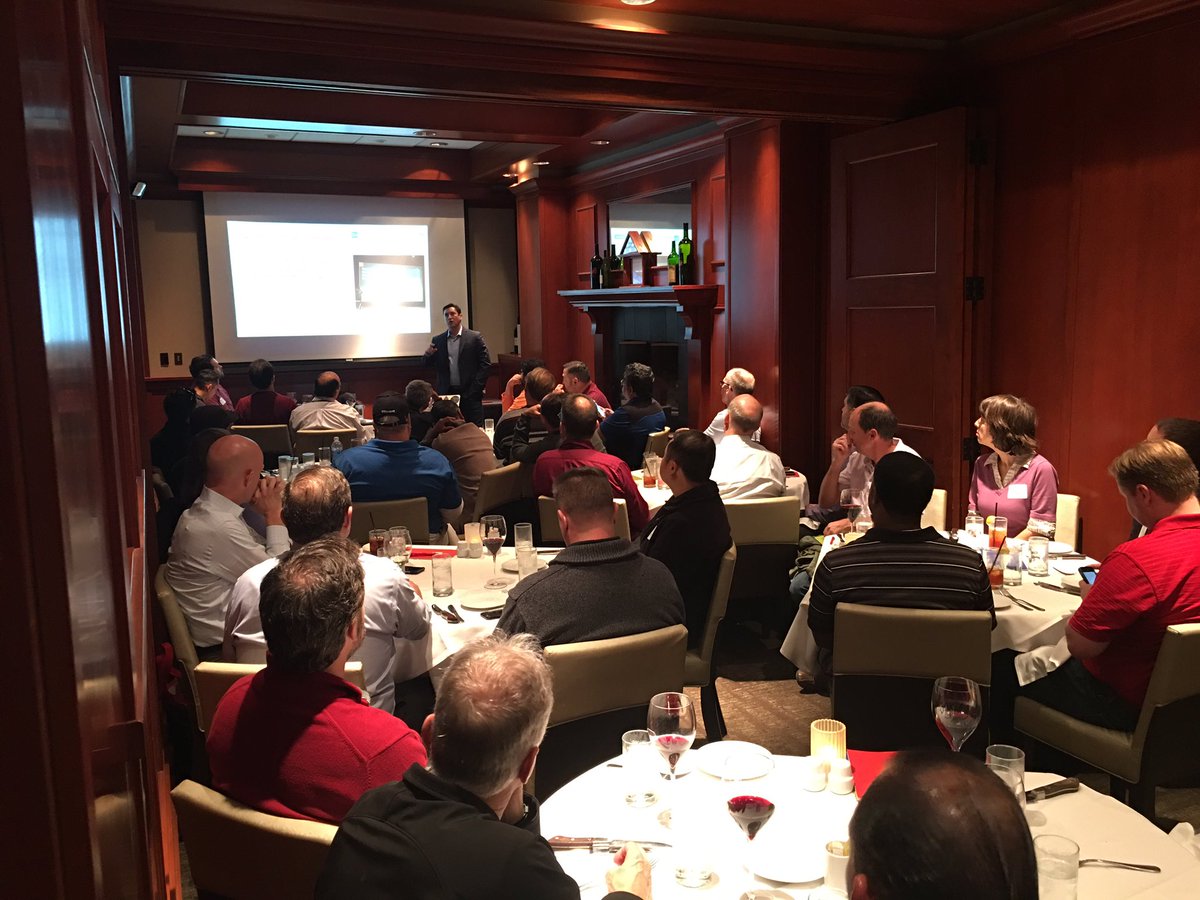 kylemurley's tweet image. Full house for SanDiego #NextGenDataCenter lunch with @solidfire Principal Architect OCTO @Bacon_Is_King @NetApp