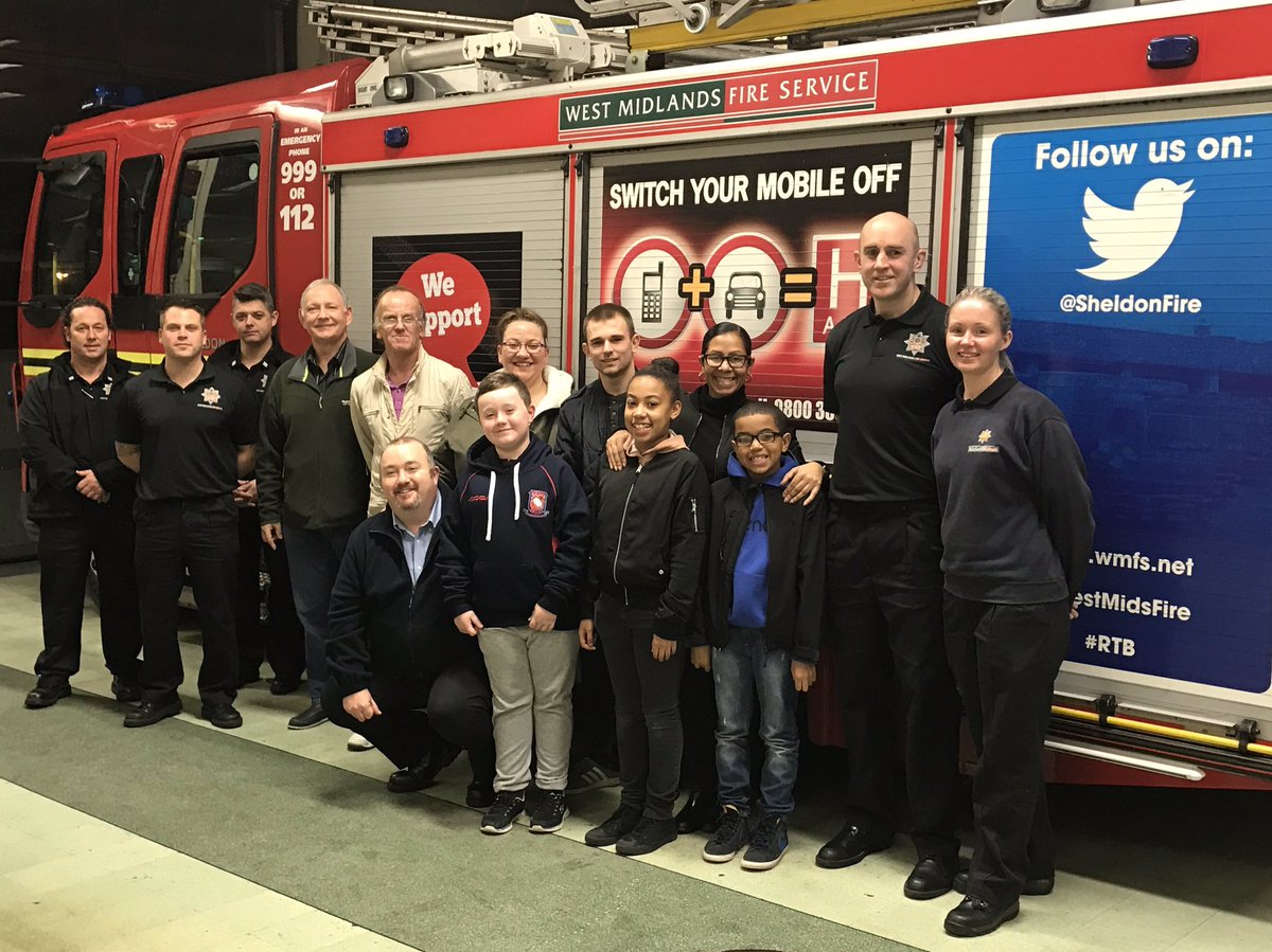 WMFSSheldon's tweet image. Community Members visit Sheldon this evening getting to know their local firefighters, working together to educate the community #RTB