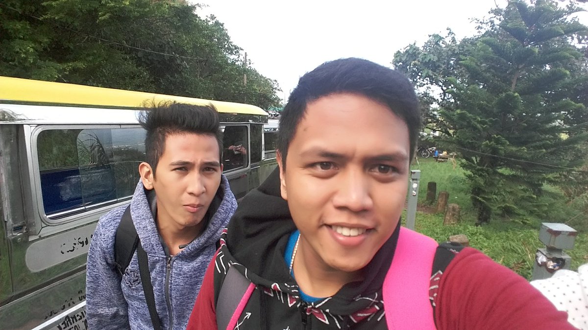 SamanteRonnel's tweet photo. Hahaha kulit ehh 
Gala pa mooooorrreeee...☺☺ https://t.co/HYNLTBrzdU