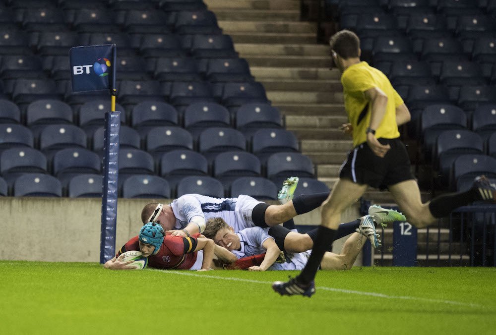 Scotlandteam's tweet photo. #SCF16 📷 | @StewMelRugby's Jacob Lineen scoring 1 of 3 in this year's U18 Schools' Cup Final v @dollar_rugby! 👍 (22-25) https://t.co/a77J55TNqB