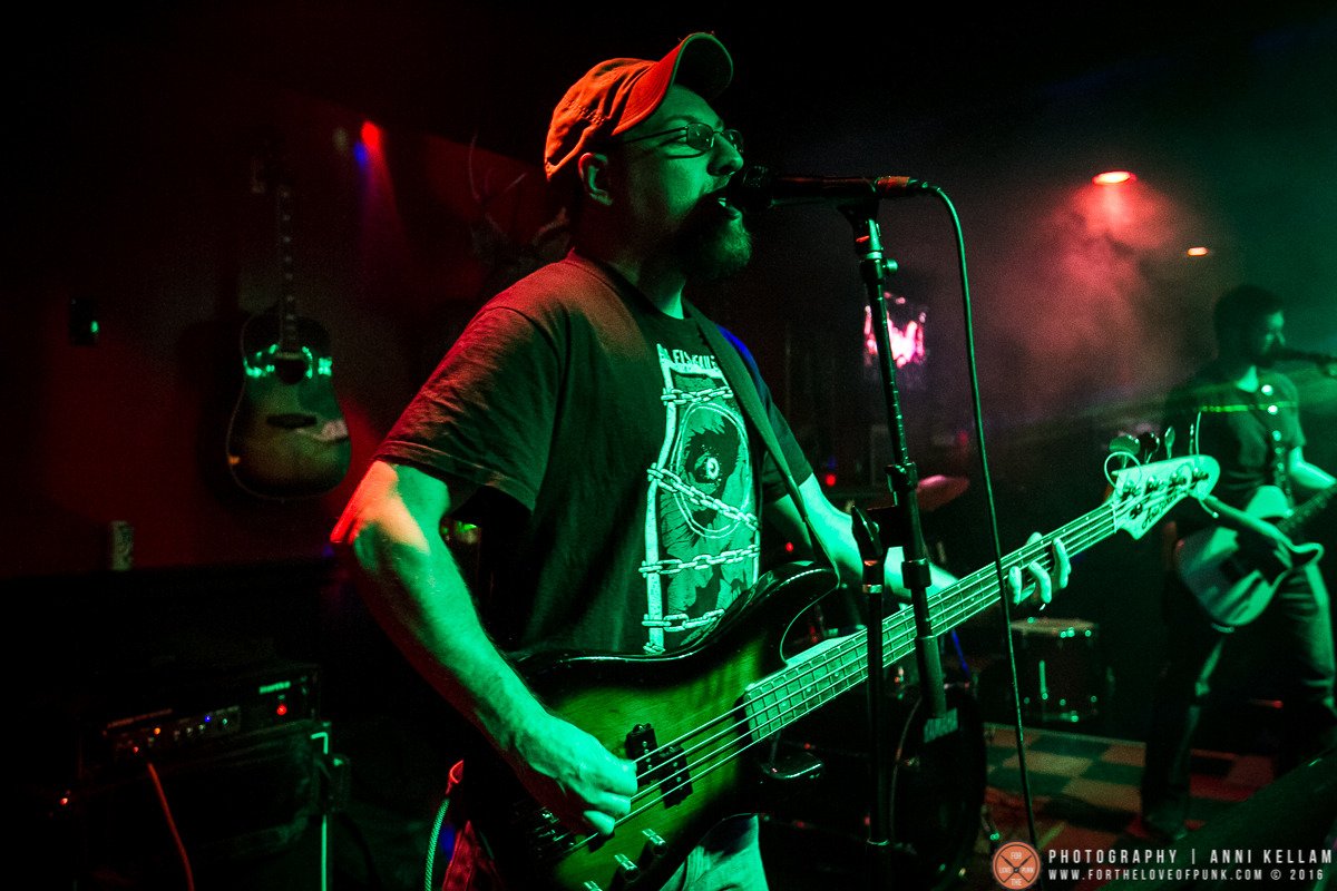 For the Love of Punk (@4loveofpunk) on Twitter photo Review + Gallery: <a href="/Victory_Boy_PA/">Victory Boy</a> <a href="/PullingPunches/">Pulling Punches</a> <a href="/SupremeRitual/">Supreme Ritual</a> <a href="/Shutterde/">Shutter</a> in Wilmington, DE bit.ly/2h48B2z Review + Gallery: <a href="/Victory_Boy_PA/">Victory Boy</a> <a href="/PullingPunches/">Pulling Punches</a> <a href="/SupremeRitual/">Supreme Ritual</a> <a href="/Shutterde/">Shutter</a> in Wilmington, DE bit.ly/2h48B2z