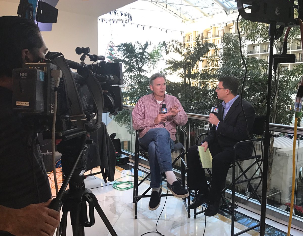 Billy Beane chats with @JoeStiglichCSN for a segment on @CSNAuthentic. 📺👀 #WinterMeetings https://t.co/GnXOi1VgCk