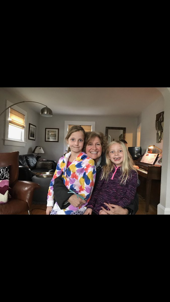 brianna_row's tweet photo. When your moms with your nanny girls and you're stuck doing finals :/ https://t.co/Av9KWoSrCq
