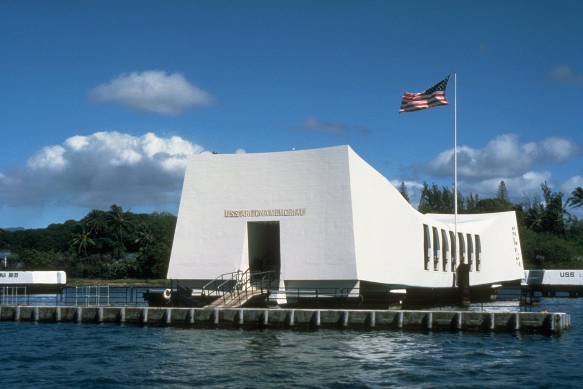 truthsearch1957's tweet photo. #PearlHarborRemembranceDay I REMEMBER U & PRICE PAID
I Keep "A Souvenir Piece of the Original Flooring of the Arizona Memorial"
#PearlHarbor https://t.co/h0Qncpmic7