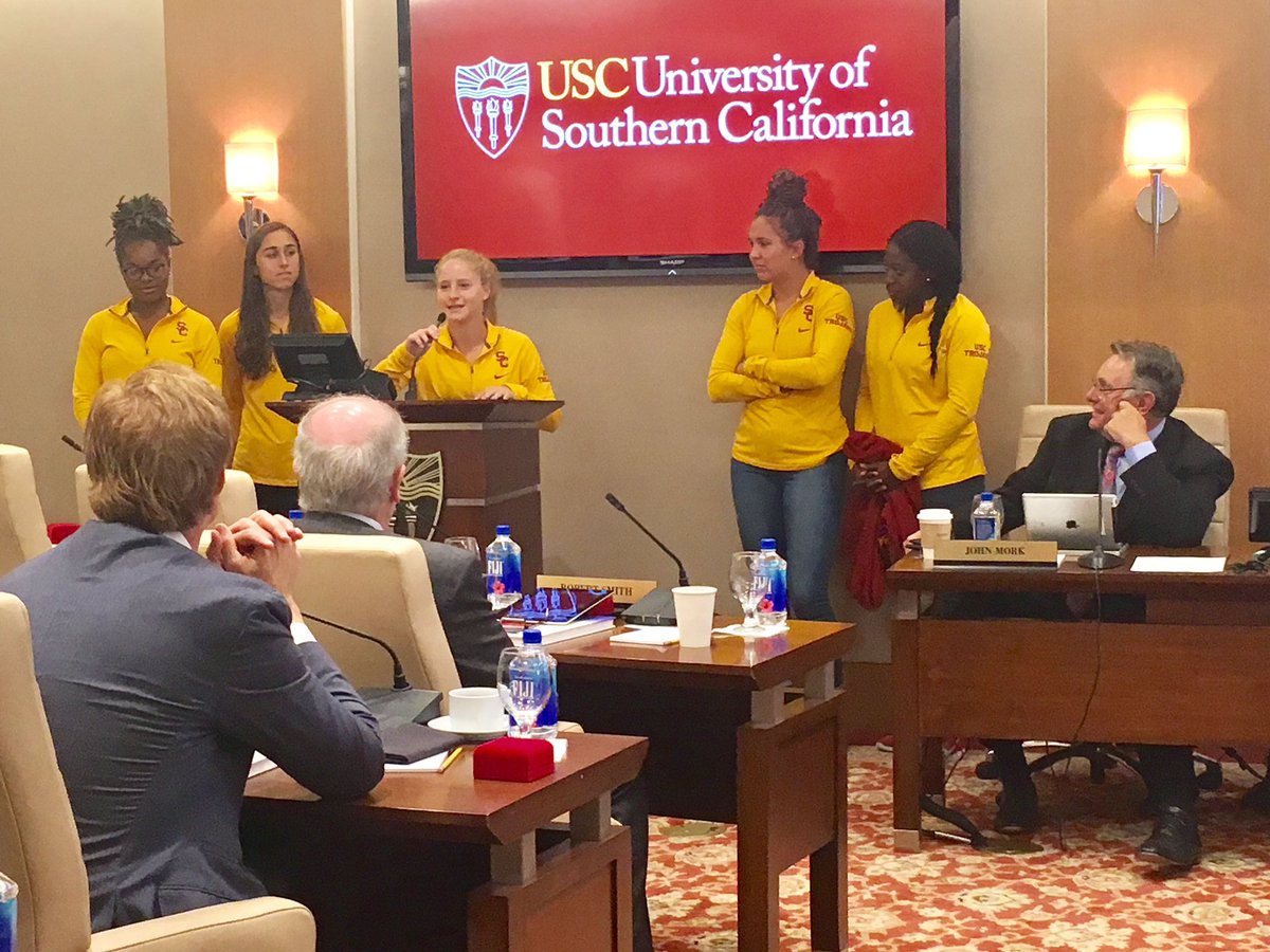 USC_WSoccer's tweet image. Thanks so much to President Nikas &amp;amp; the USC Board of Directors for recognizing us at your meeting this morning! #FightOn
