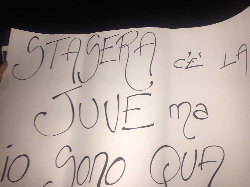 andreadichiera's tweet photo. #modà #passionemaledetta #torino #modafamily @rockmoda https://t.co/WnPhUMic5w