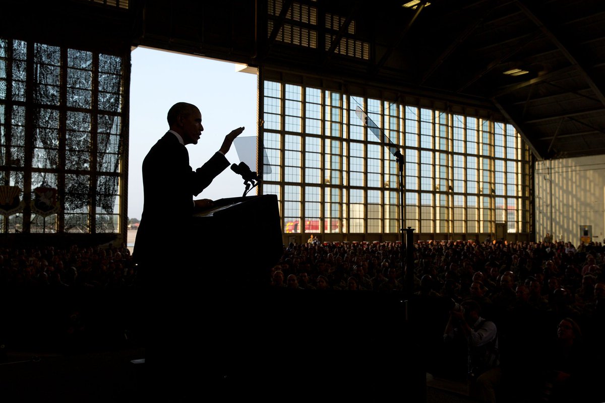 ObamaWhiteHouse's tweet photo. "The universal right to speak your mind and to protest against authority...that's what separates us from tyrants and terrorists." —@POTUS https://t.co/GK72eE9KDy