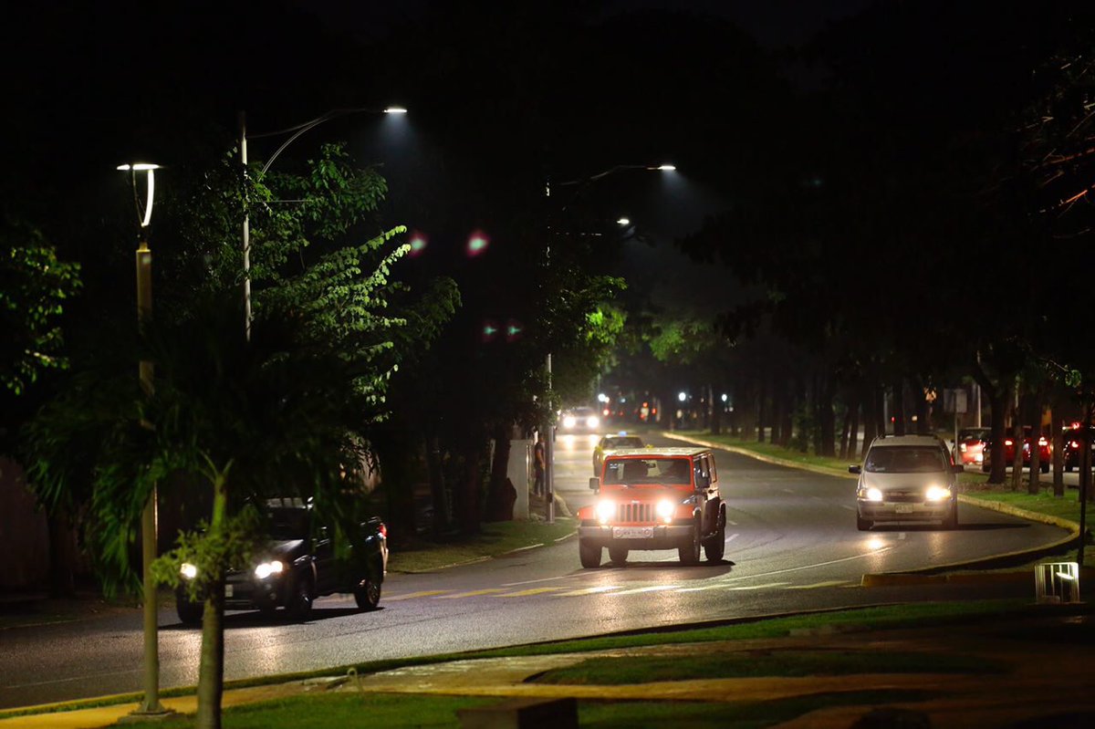 gerardogaudiano's tweet photo. Seguiremos mejorando la iluminación vial, trabajando todos los días para dar buenos resultados, avanzando hacia un mejor #Centro. https://t.co/8wljtNwcqC