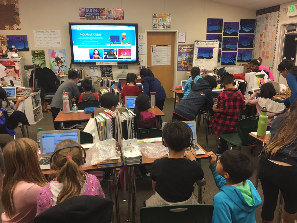 kriersusie's tweet photo. @tr_bo @DUSD4kids 4th grade mentoring 1st grade buddies through their #HourofCode https://t.co/9lHyK5IWCi