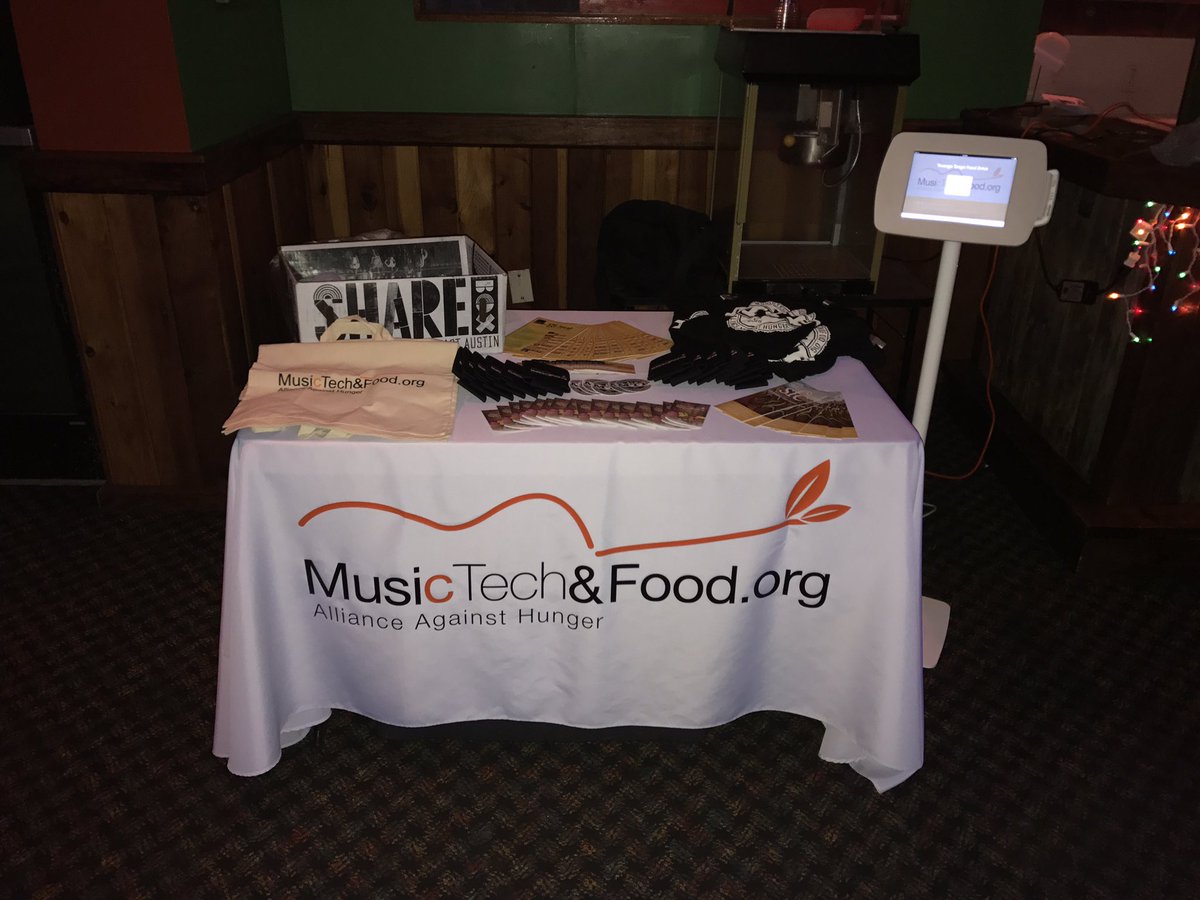 MusicTechFood's tweet photo. Backstage with @annehudson and @Michaelraymusic at @kase101austin's #twangotango! Waiting for @FrankieBallard! https://t.co/MAAG7owpxc