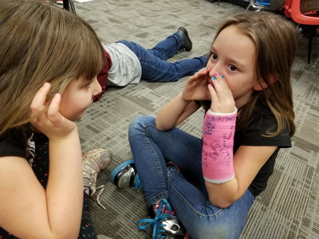 tima_williams's tweet image. @HFE365 second graders use lips &amp;amp; ears strategy to talk about math. #growingmathminds